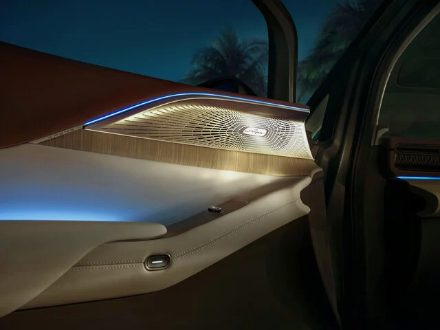 Xpeng X9 ambient-belysning og Hifi-system